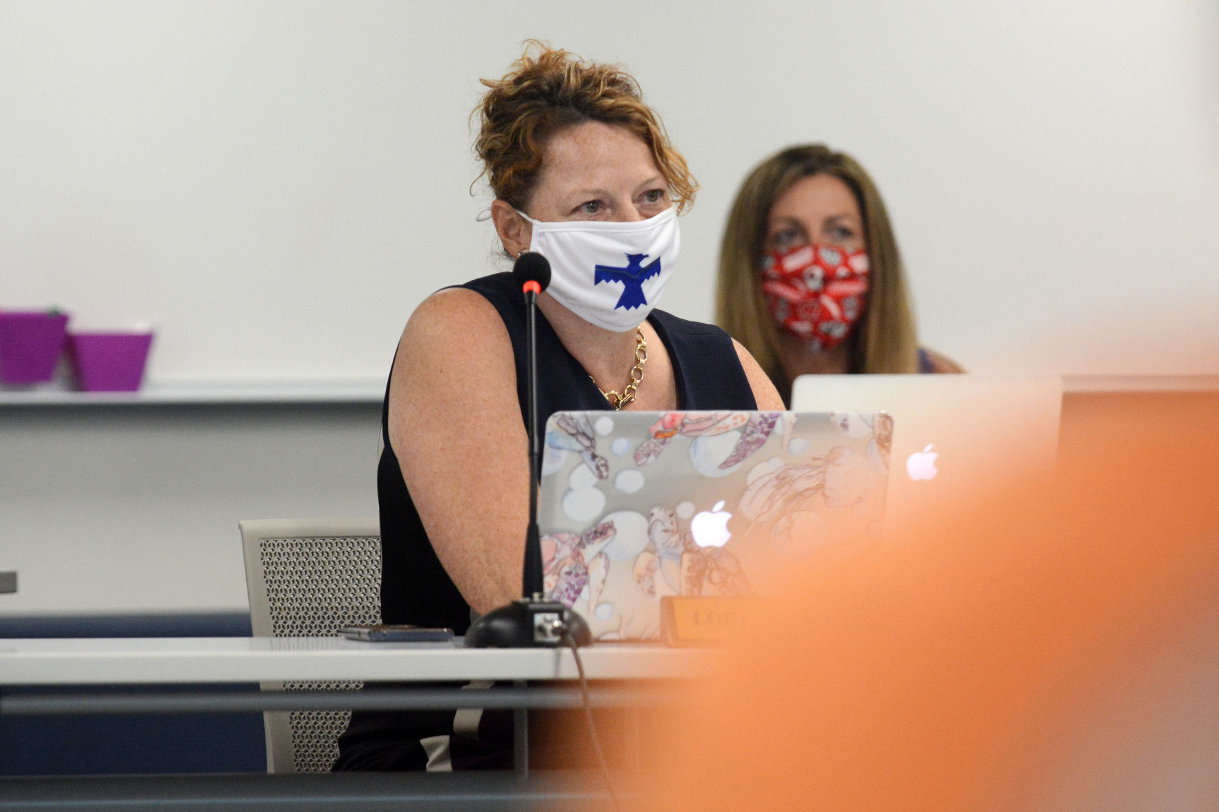 Baraboo reconsiders school reopening plan